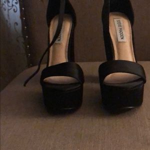 Steve Madden Shoes - Black Steve Madden block heel Steve Madden Shoes - Black Steve Madden block heel